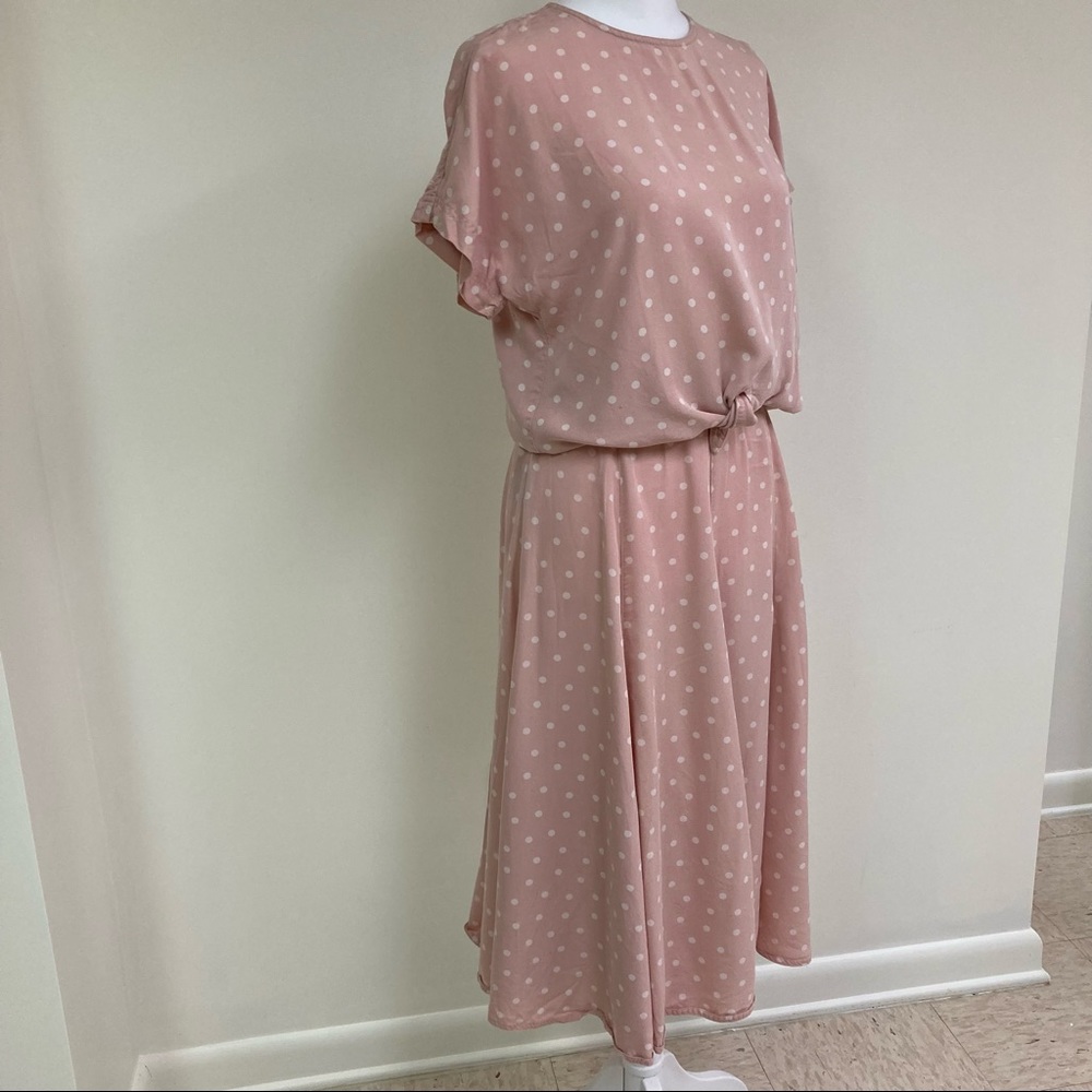 🌺🤍poke a dot midi two piece soft dusty pink skirt set with tie blouse.
